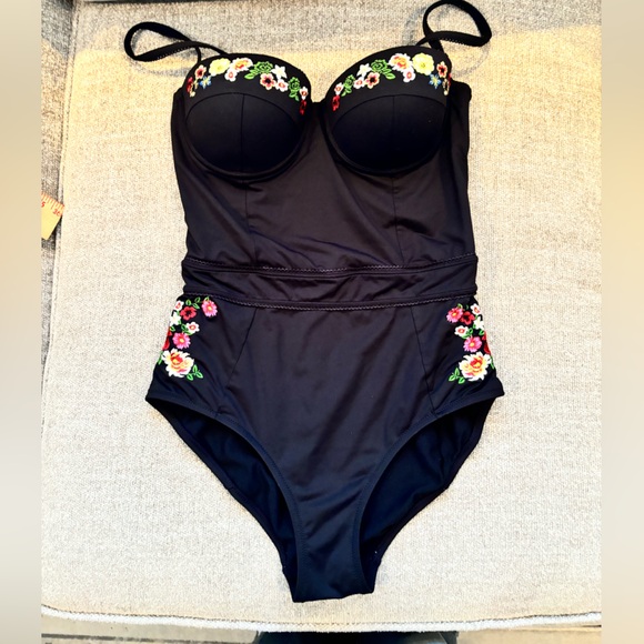 ✨ JOHNNY WAS Haley Floral Embroidery Corset One Piece Swimsuit ~Medium ~ Black - Picture 12 of 16